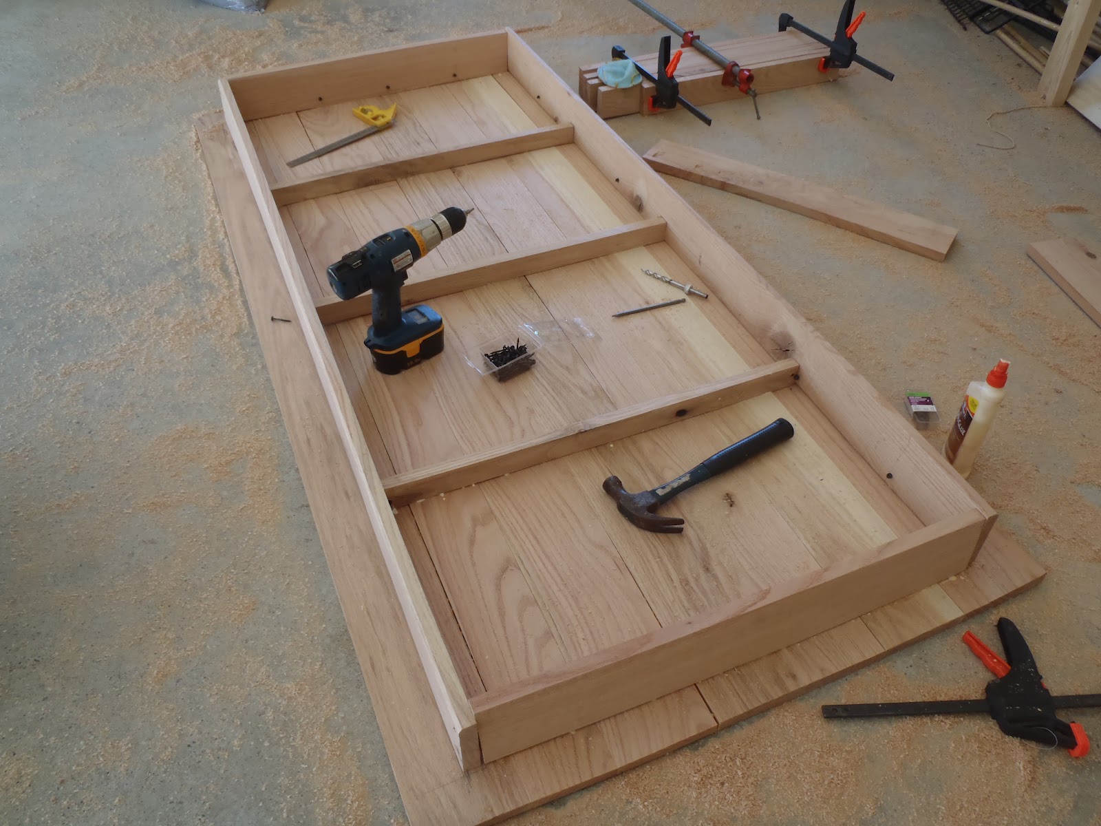 making dining table